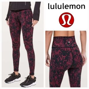 Lululemon Wunder Under Hi-Rise Tight in Scatter Blossom Jacquard Garnet/Black 4